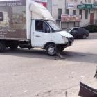 В Севастополе столкнулась легковушка с мебельнымй фургоном  